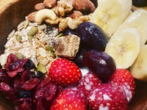 朝ごはんと果物、ミューズリー