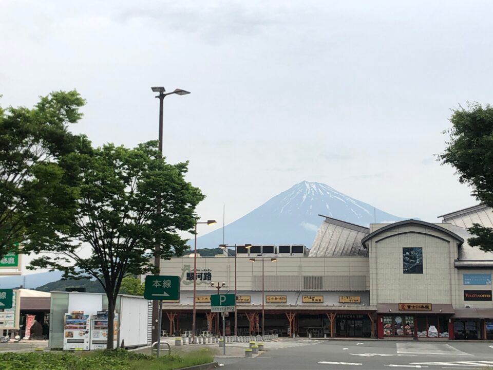 日本をイメージさせる富士山の写真